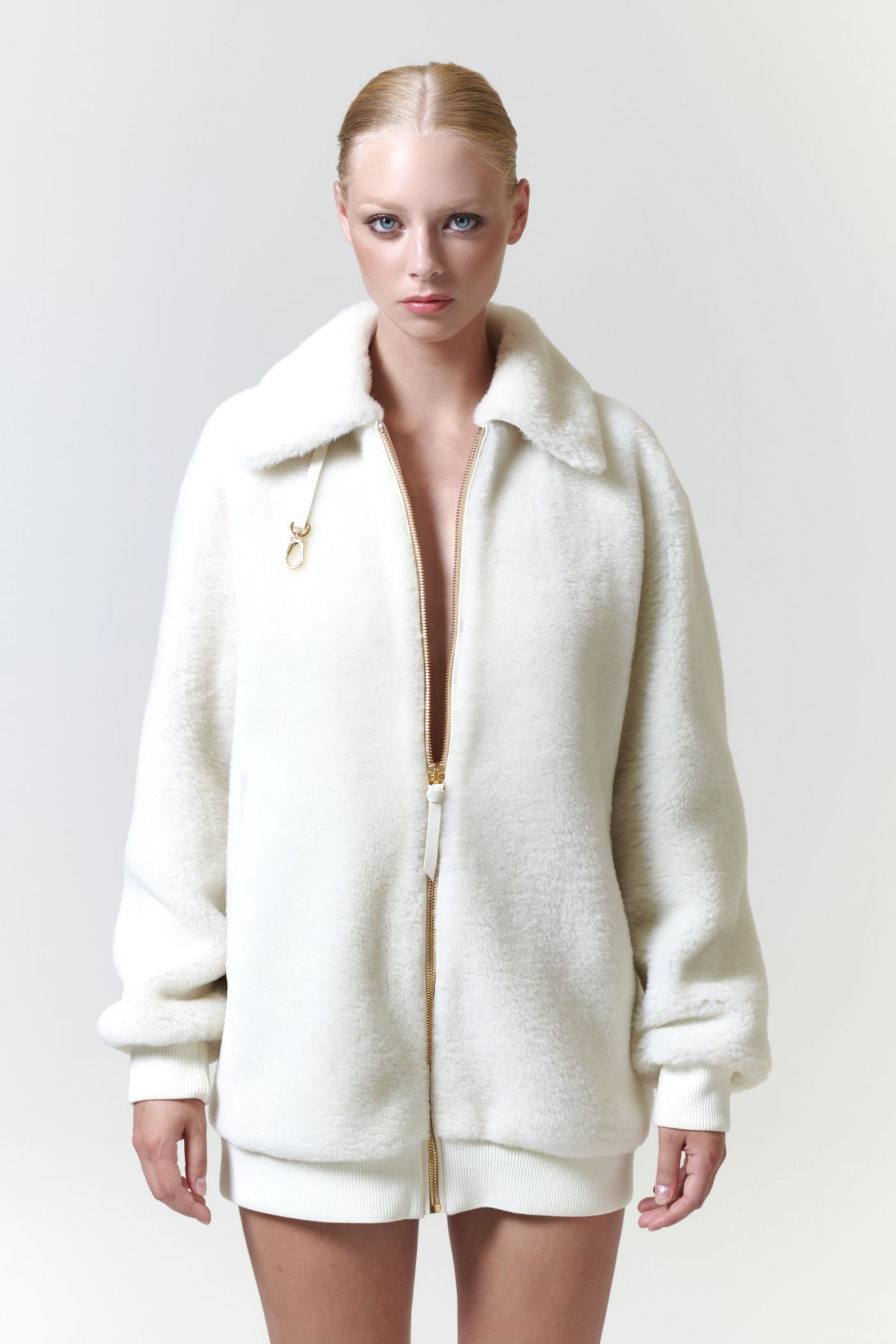 Giacca In Shearling Bianca Con Dettaglio Lovi Sul Retro