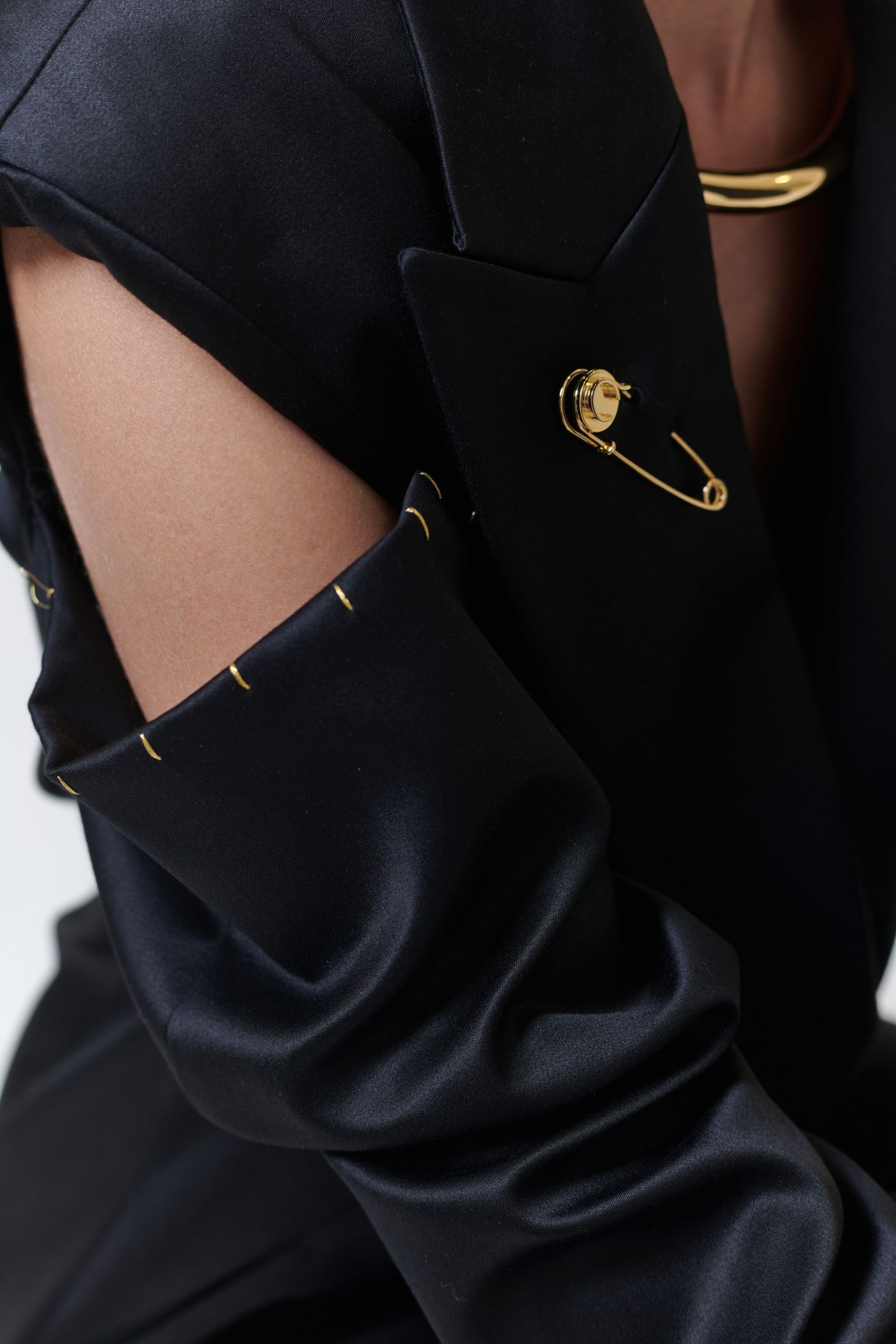 Grande Spilla In Colore Oro 24k